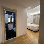 Rea Apartment